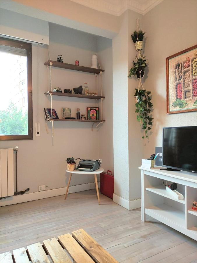 Apartamento Mavi บิลเบา ภายนอก รูปภาพ
